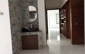 Flats for Rent in 7 No. West Sholoshohor Ward, Chattogram