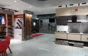 Open Floor for Rent in Kazi Nazrul Islam Avenue, Banglamotors, Dhaka