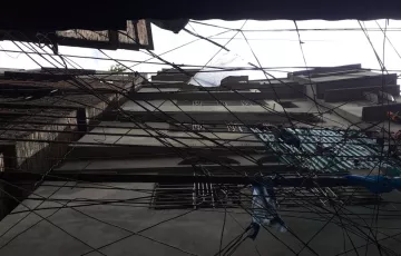 Flats for Rent in Alu Bazar, Bangshal, Dhaka