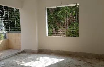Flats for Rent in Abhoy Mitra Lane, 33 No. Firingee Bazaar Ward, Chattogram