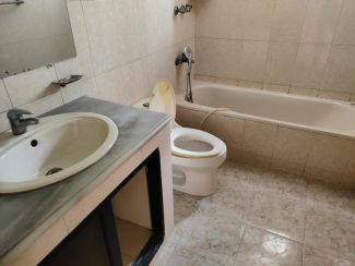 sqm Land Size Residential Properties for Rent