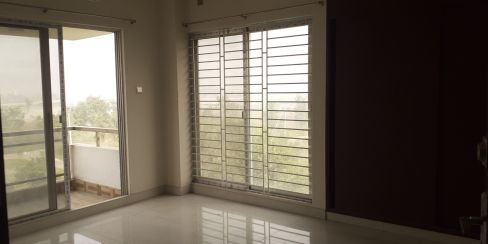  sqm Living Size Residential Properties for Rent in Bashundhara R-A