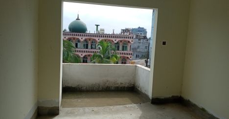  sqm Living Size Residential Properties for Sale in Bakalia