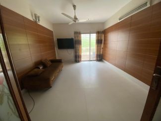  sqm Land Size Residential Properties for Rent