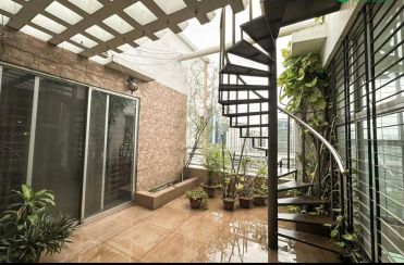 9000 sqm Land Size Residential Properties for Rent