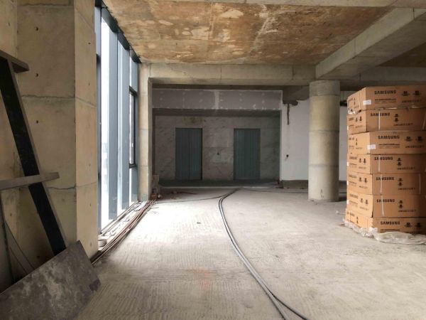  Bedrooms Commercial Properties for Rent