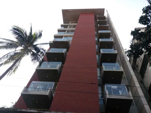 4 Bedrooms Residential Properties for Rent