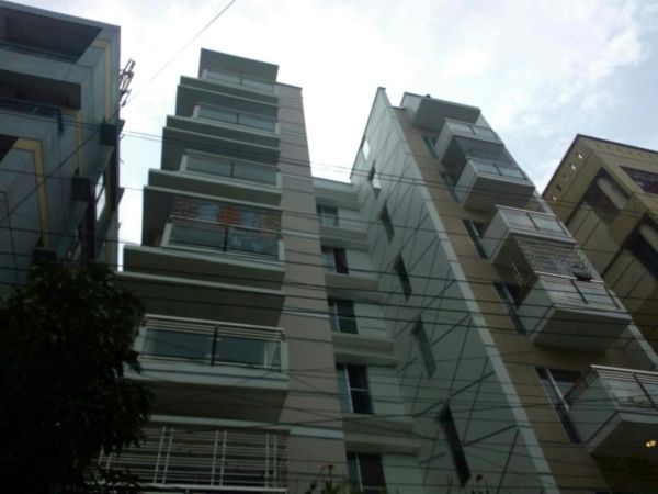 4 Bedrooms Residential Properties for Rent