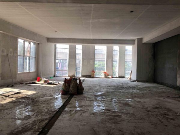  Bedrooms Commercial Properties for Rent