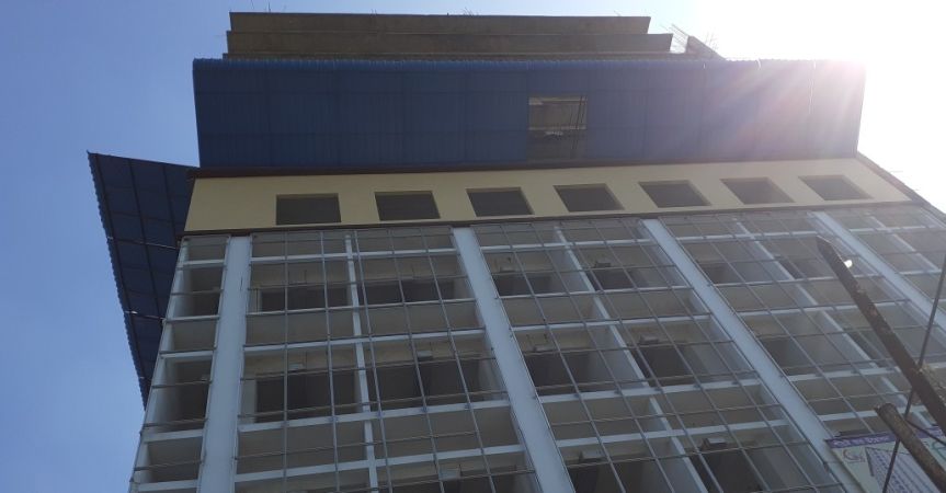 Bedrooms Commercial Properties for Sale