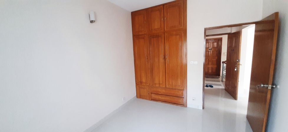 3 Bedrooms Residential Properties for Sale