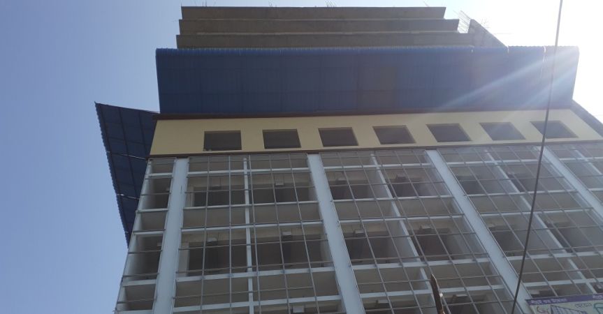  Bedrooms Commercial Properties for Sale