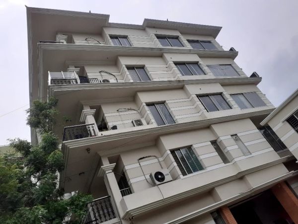 3 Bedrooms Residential Properties for Rent