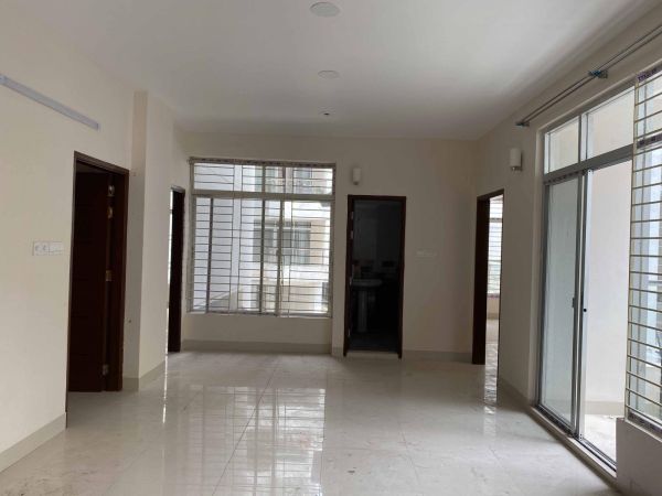 3 Bedrooms Residential Properties for Rent