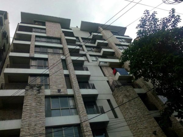 4 Bedrooms Residential Properties for Sale