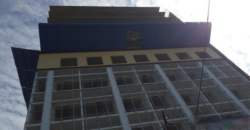  Bedrooms Commercial Properties for Sale
