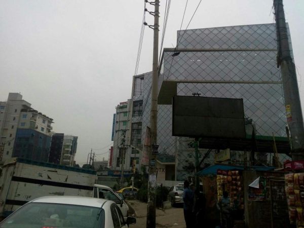  Bedrooms Commercial Properties for Rent