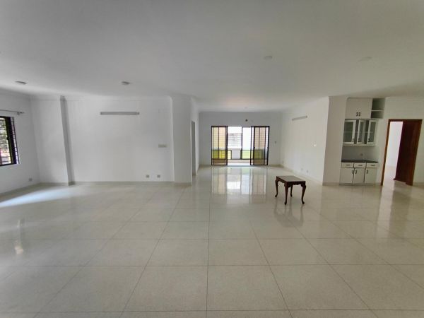 3 Bedrooms Residential Properties for Rent