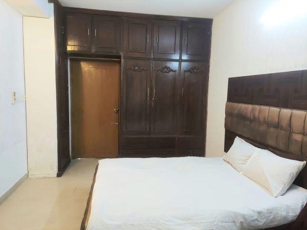 3 Bedrooms Residential Properties for Rent