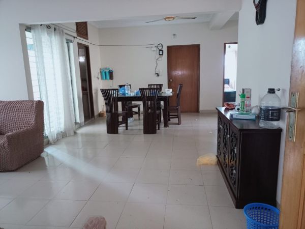 3 Bedrooms Residential Properties for Rent