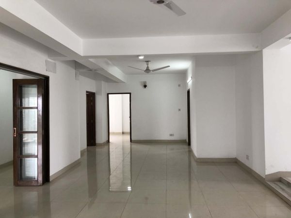 4 Bedrooms Residential Properties for Sale