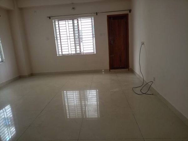 4 Bedrooms Residential Properties for Rent