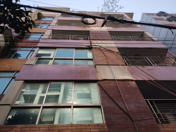  Bedrooms Commercial Properties for Rent