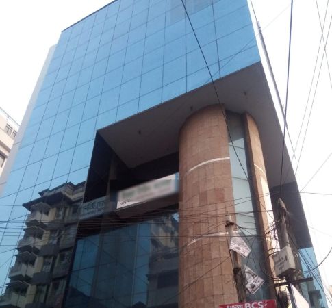  Bedrooms Commercial Properties for Rent