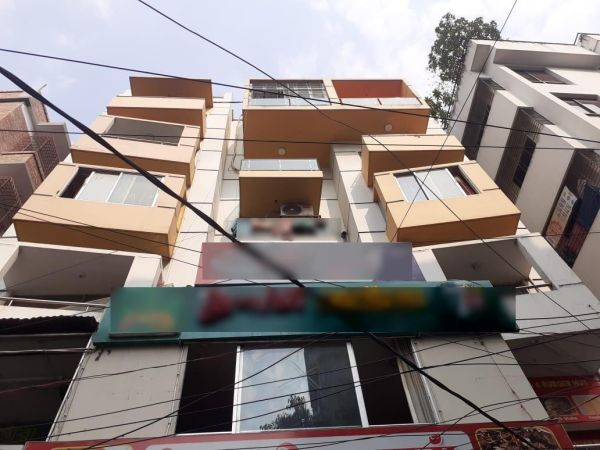  Bedrooms Commercial Properties for Rent