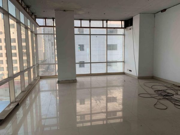  Bedrooms Commercial Properties for Rent