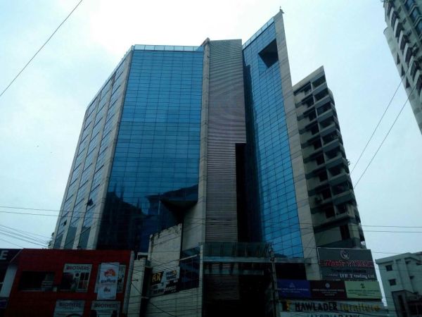  Bedrooms Commercial Properties for Rent