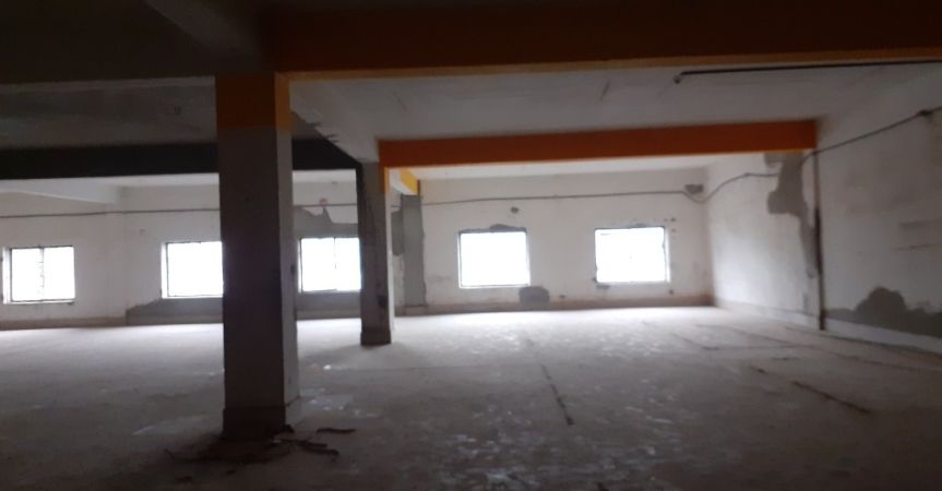  Bedrooms Commercial Properties for Rent