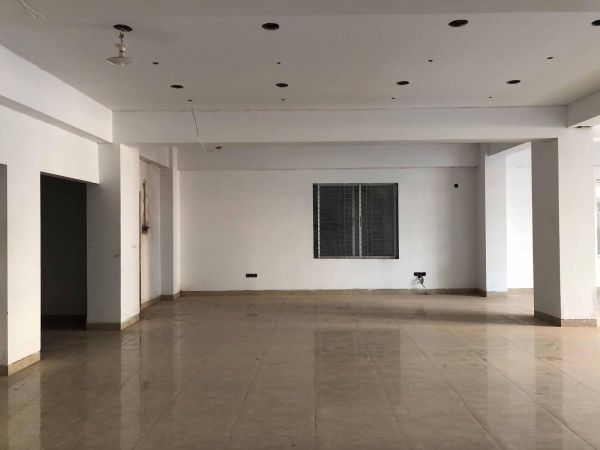  Bedrooms Commercial Properties for Rent