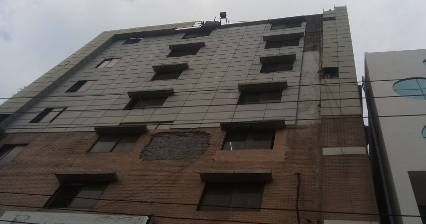  Bedrooms Commercial Properties for Rent