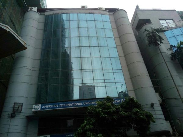  Bedrooms Commercial Properties for Rent