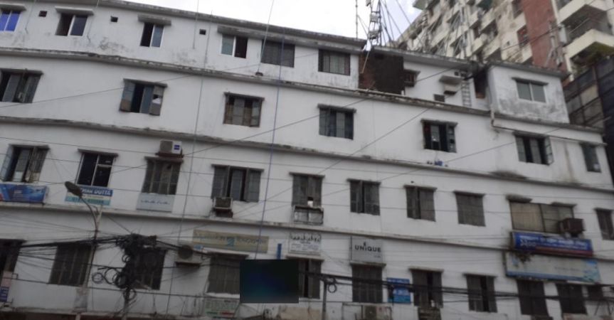  Bedrooms Commercial Properties for Sale