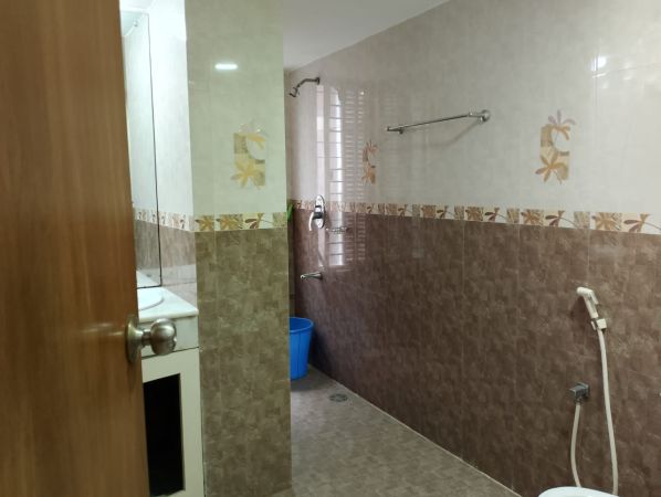 3 Bedrooms Residential Properties for Rent