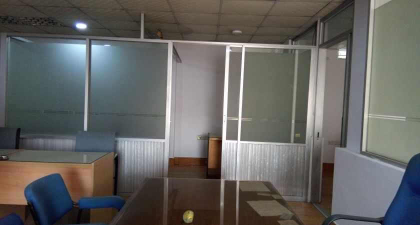  Bedrooms Commercial Properties for Rent
