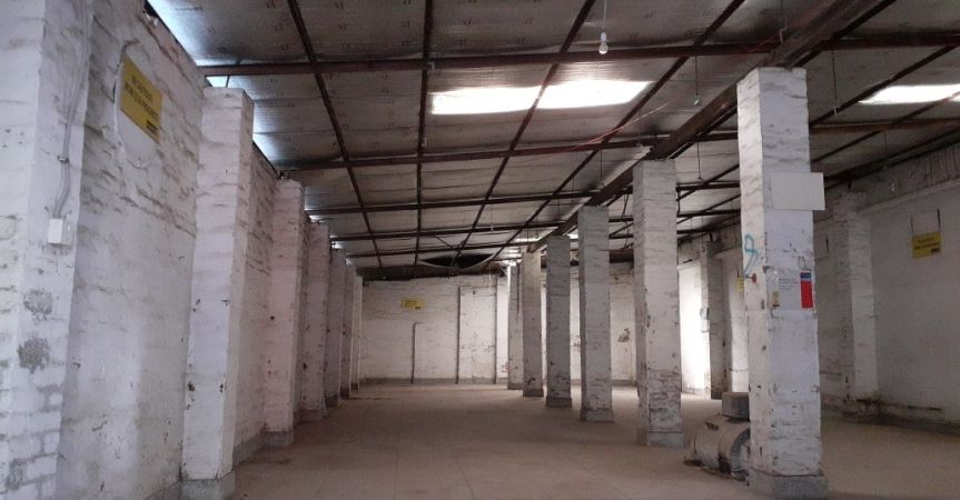  Bedrooms Commercial Properties for Rent