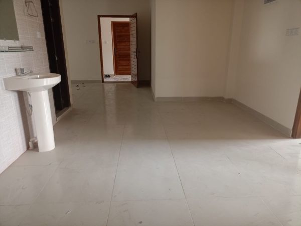 3 Bedrooms Residential Properties for Rent