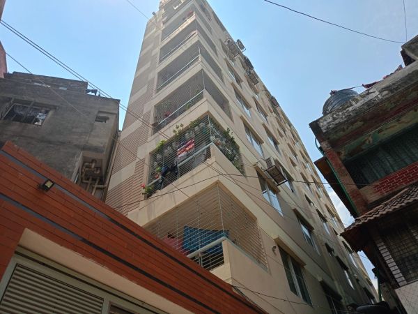 4 Bedrooms Residential Properties for Rent