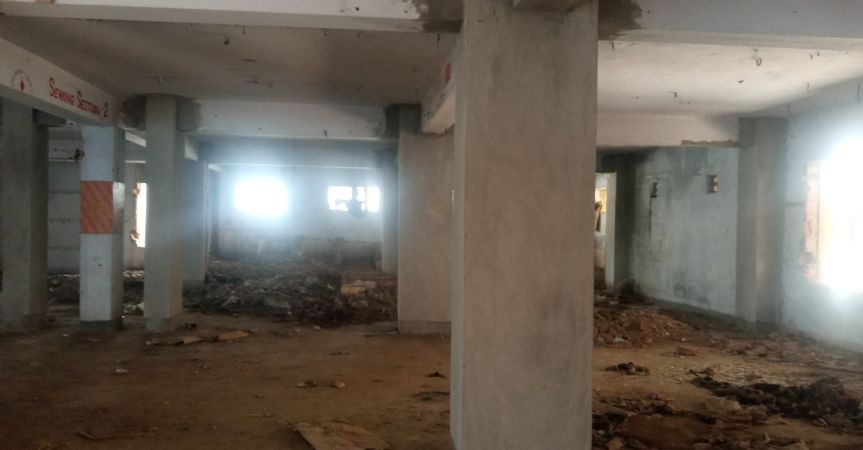  Bedrooms Commercial Properties for Rent