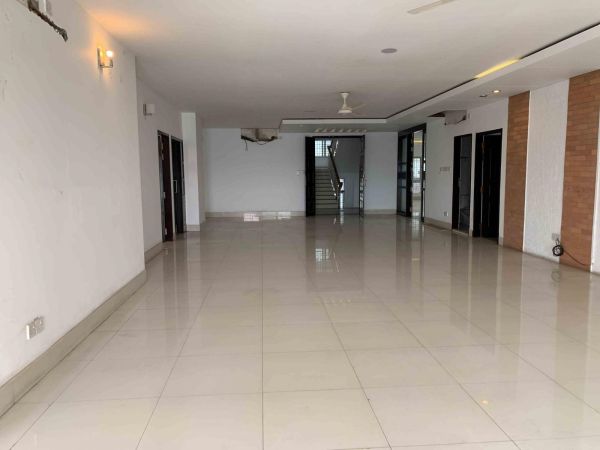 4 Bedrooms Residential Properties for Rent