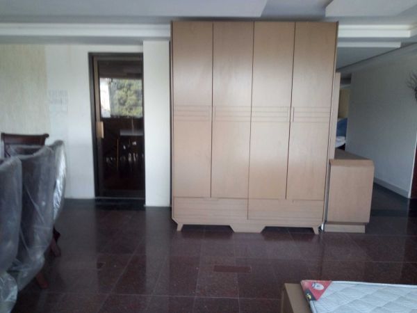  Bedrooms Commercial Properties for Rent