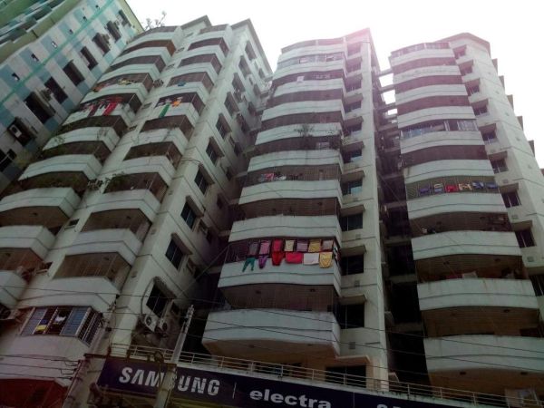 3 Bedrooms Residential Properties for Rent