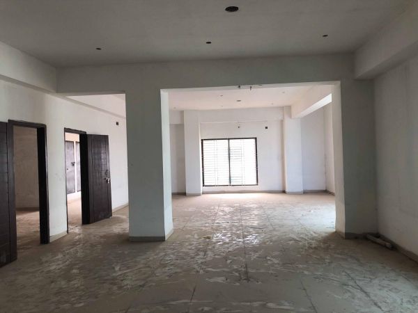  Bedrooms Commercial Properties for Rent