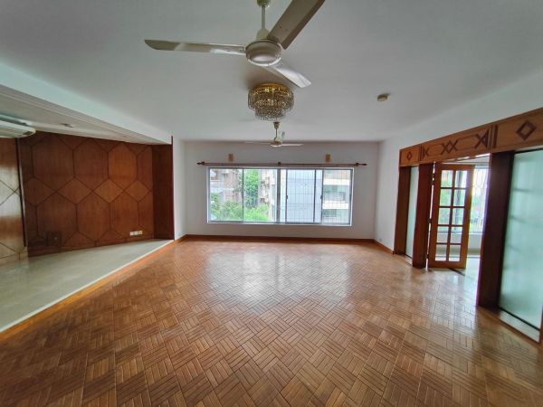 5 Bedrooms Residential Properties for Rent