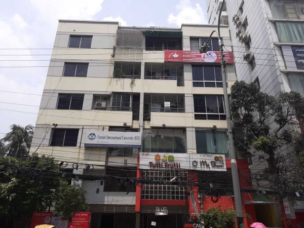  Bedrooms Commercial Properties for Rent