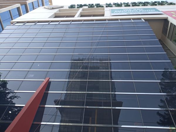  Bedrooms Commercial Properties for Rent