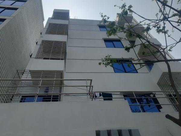 3 Bedrooms Residential Properties for Rent